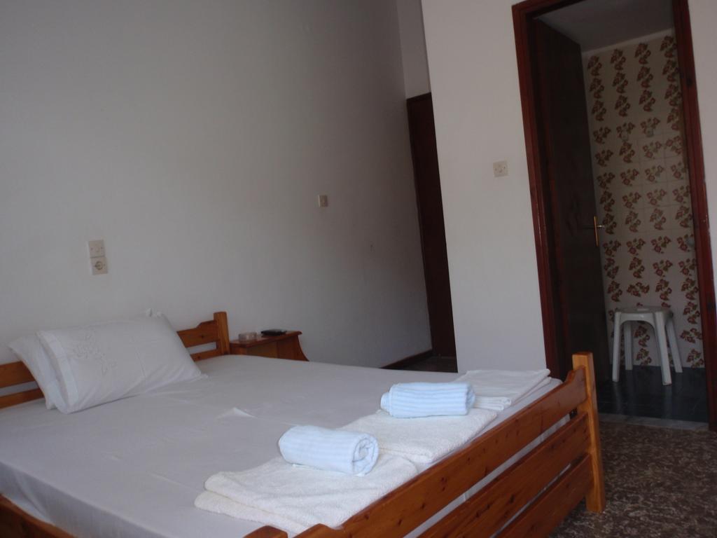 Meraklis Rooms Kariotes 외부 사진