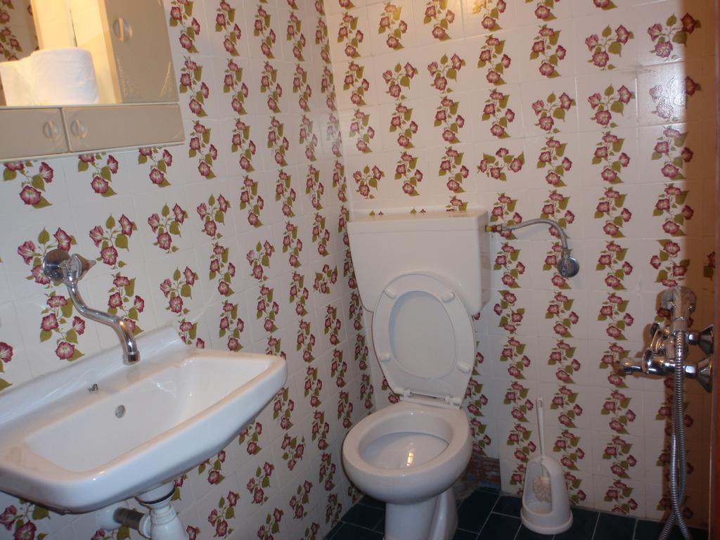 Meraklis Rooms Kariotes 외부 사진